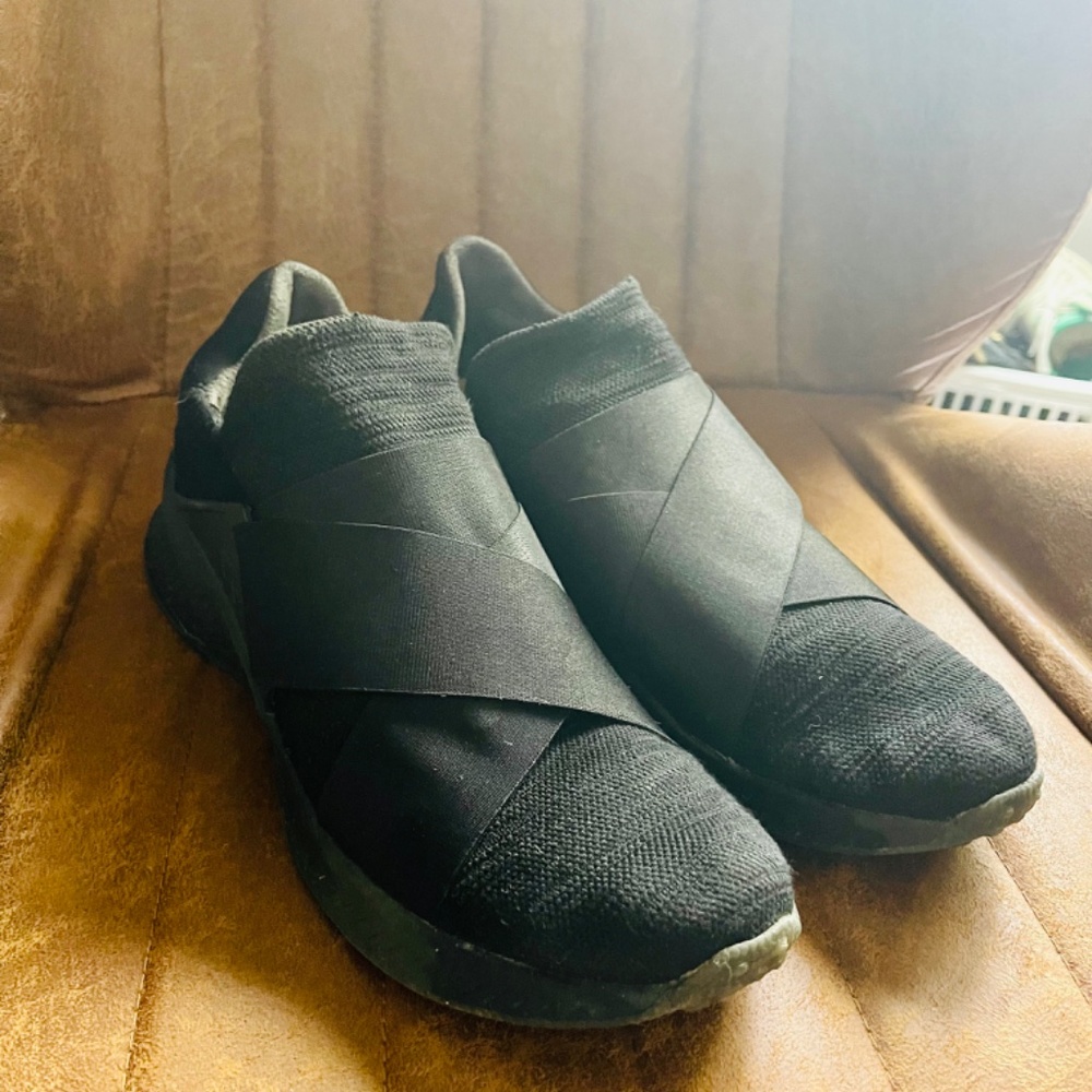 Dr. Scholl’s Rest Sneaker – Black Women’s Size 9